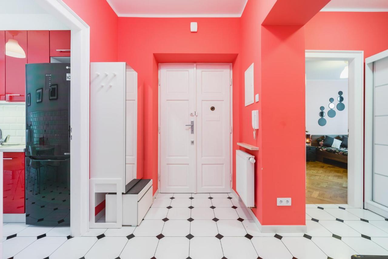 קרקוב Modern Urban Escape - Old Town Apartment - By Upstairs מראה חיצוני תמונה