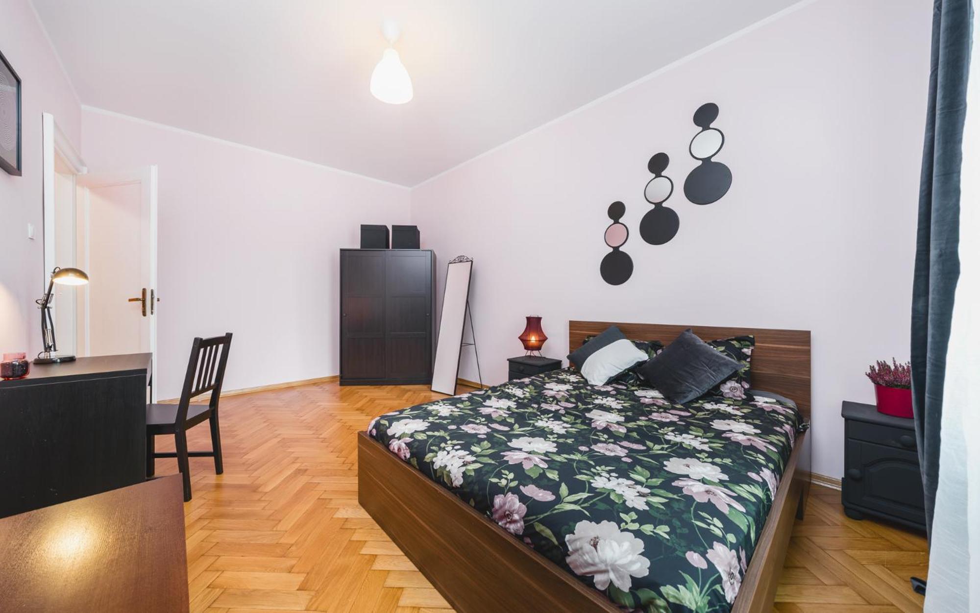 קרקוב Modern Urban Escape - Old Town Apartment - By Upstairs מראה חיצוני תמונה