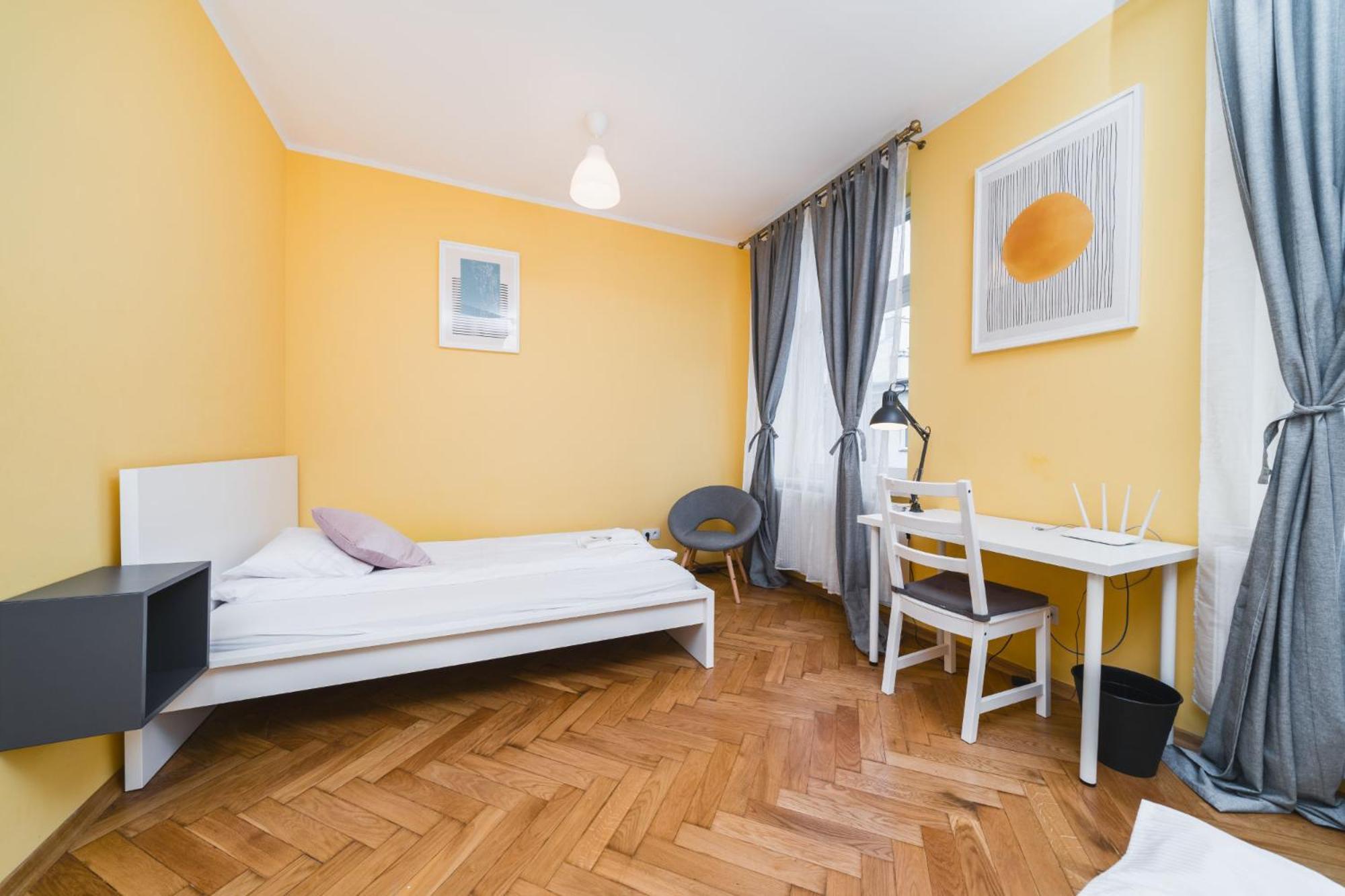 קרקוב Modern Urban Escape - Old Town Apartment - By Upstairs מראה חיצוני תמונה